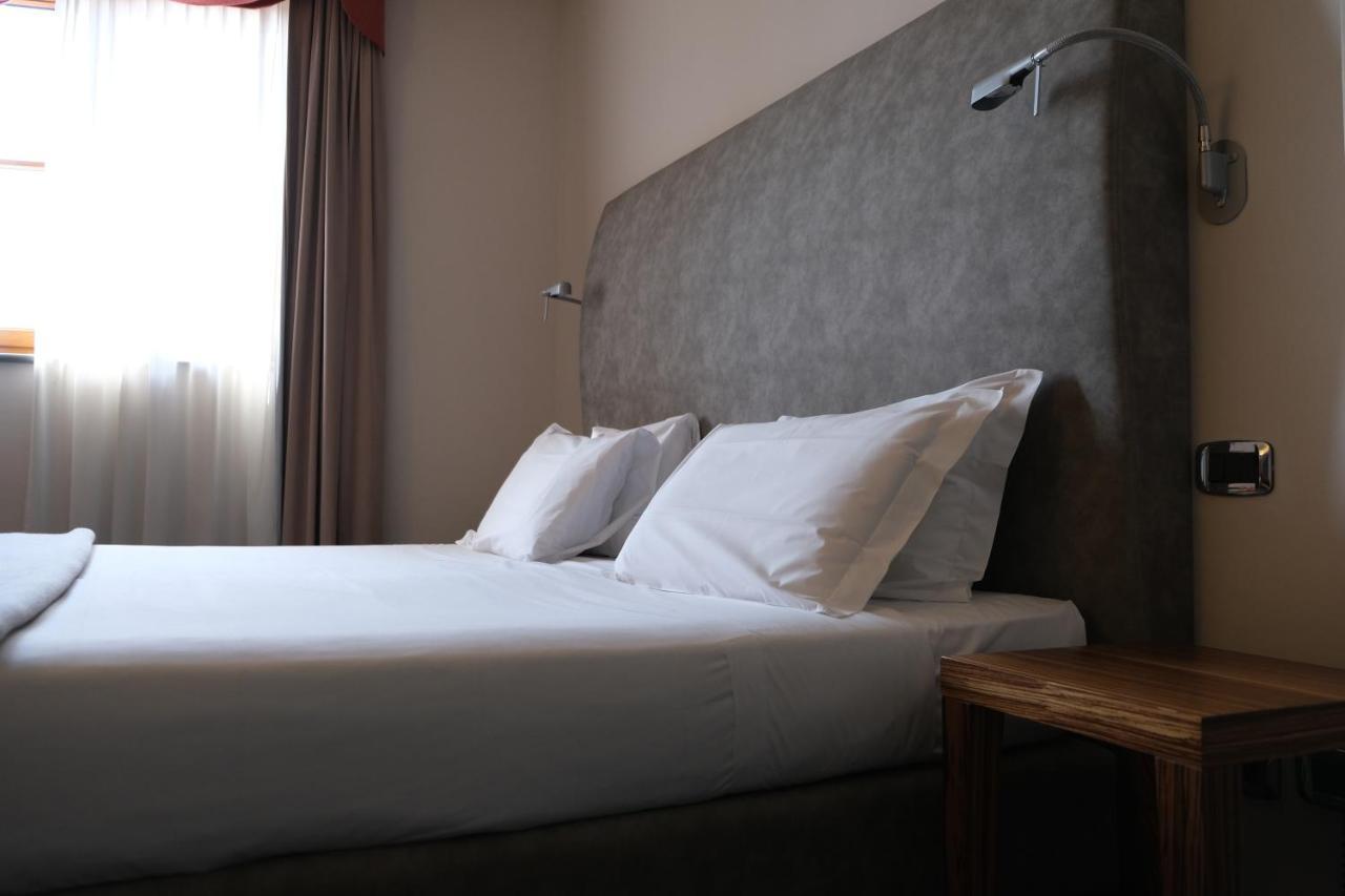 Settecento Hotel Presezzo Exterior photo
