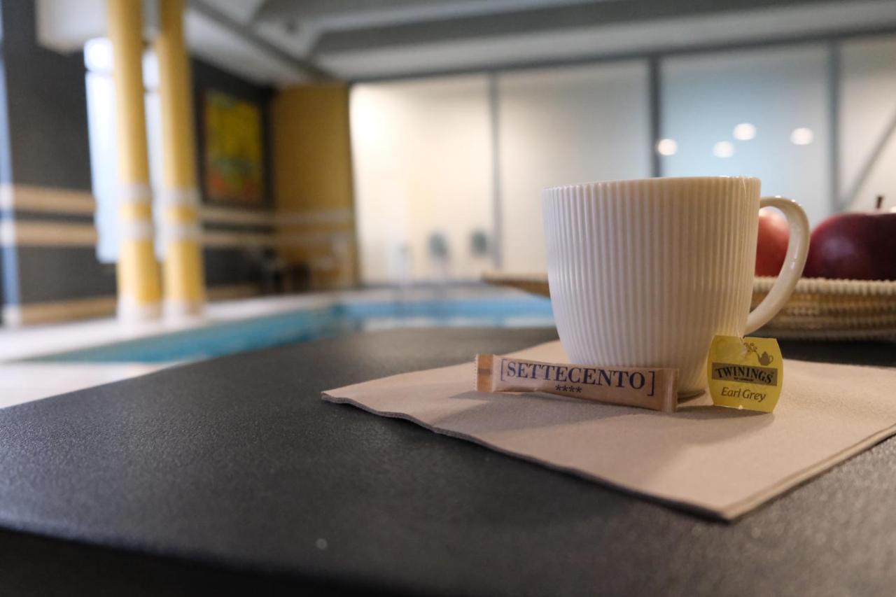 Settecento Hotel Presezzo Exterior photo