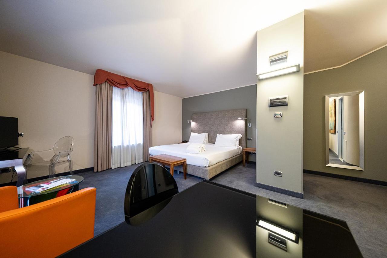 Settecento Hotel Presezzo Exterior photo