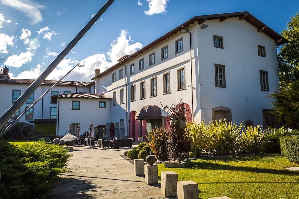 Settecento Hotel Presezzo Exterior photo